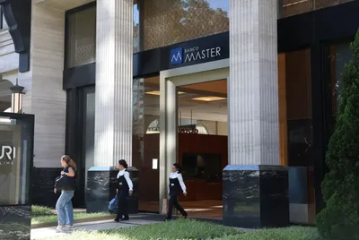 PGR pede transparência total, e Fachin fixa prazo para documentos do Banco Master