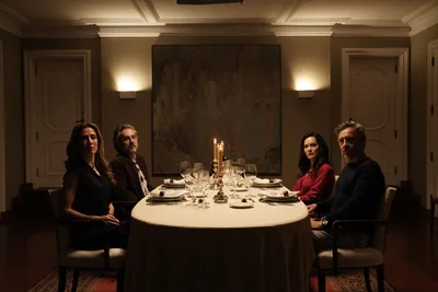 Jantar expõe conflito entre proteção familiar, justiça e vida pública em filme brasileiro