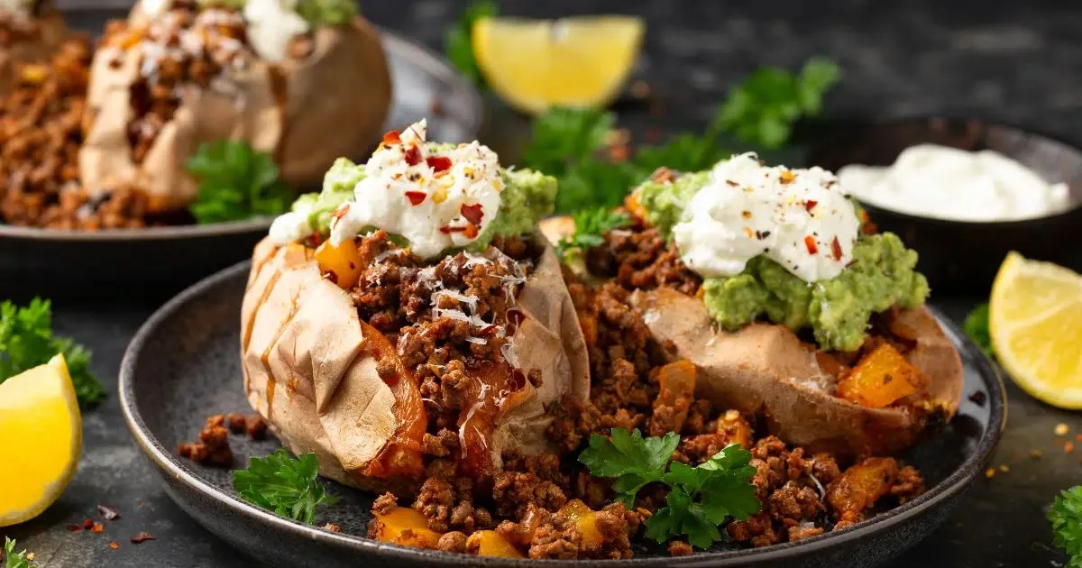 Cinco almoços com batata-doce e fontes de proteína