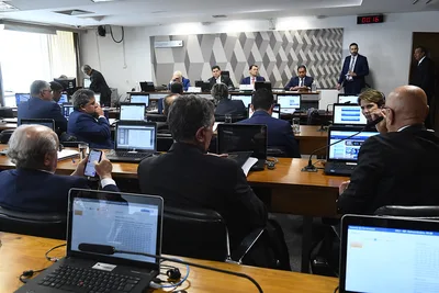 Flávio Bolsonaro ataca ZFM, preservada na votação da CCJ/Senado