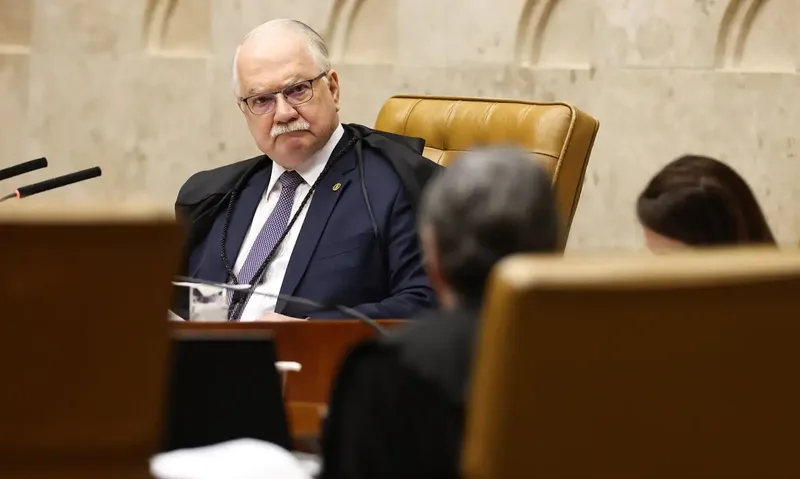 Julgamento sobre investigação de Moraes é adiado, e PGR terá cinco dias para responder