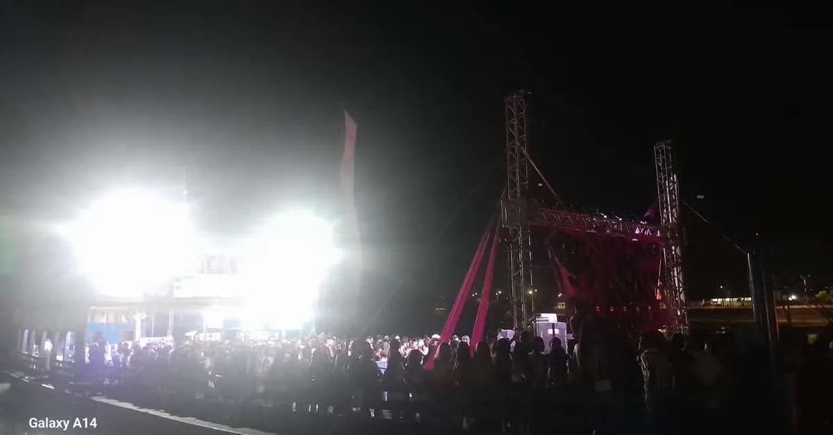 Festa em embarcação é cancelada após fiscalização no Porto do Barroso, em Santarém
