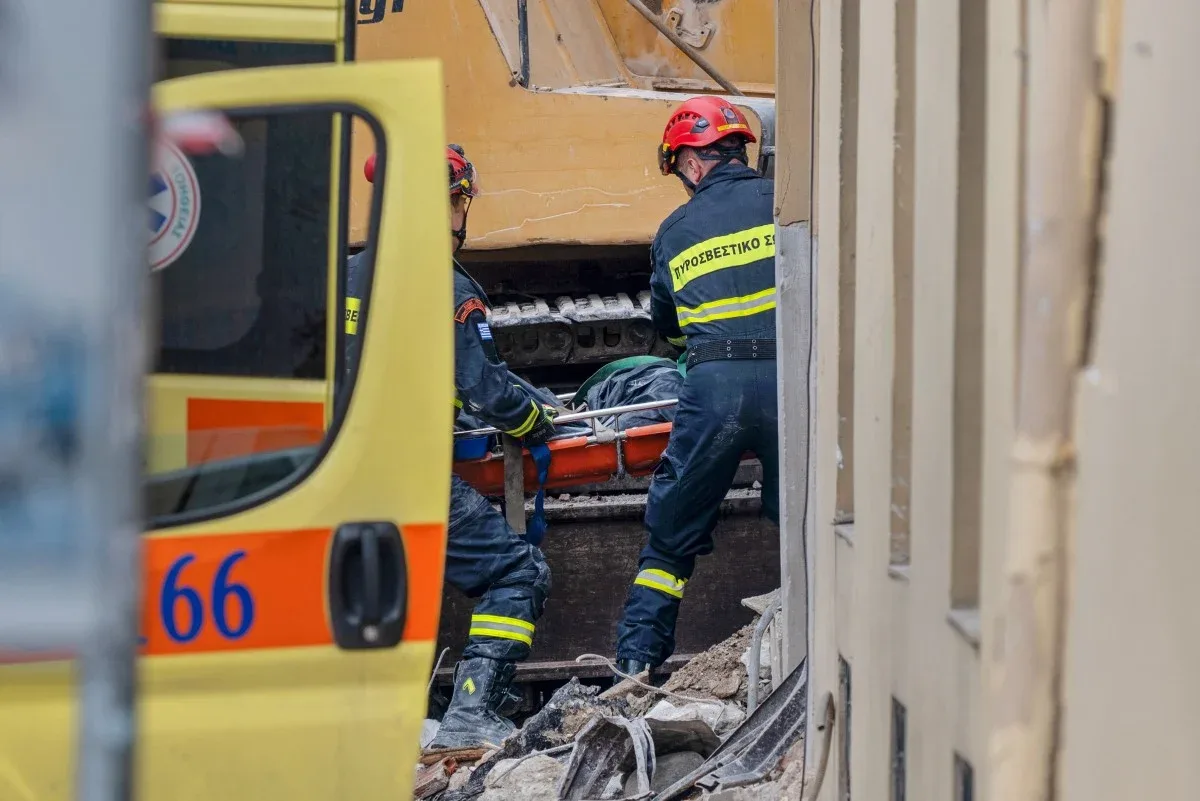 Resgate localiza seis vítimas após explosão em prédio de Atenas