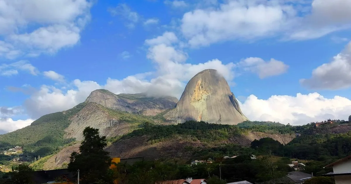 Três destinos de serra para viajar durante os dias chuvosos em São Paulo
