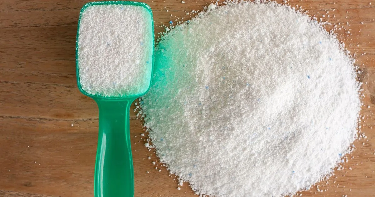 Percarbonato de sódio: como usar na limpeza sem danificar roupas e superfícies