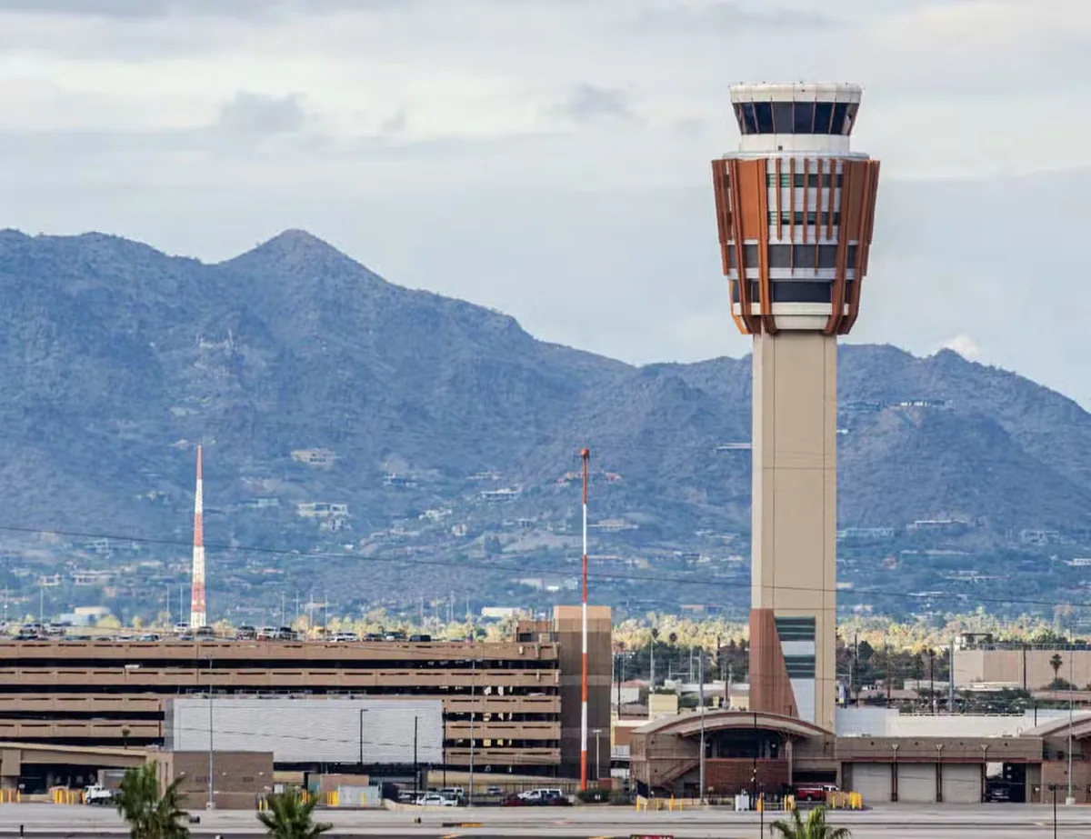 FAA contrata 2.235 trainees de controle aéreo após campanha com gamers