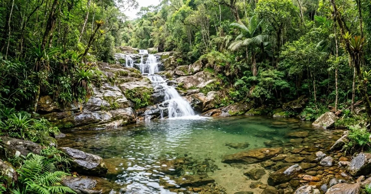 Lavras Novas reúne cachoeiras, trilhas e patrimônio histórico perto de Ouro Preto