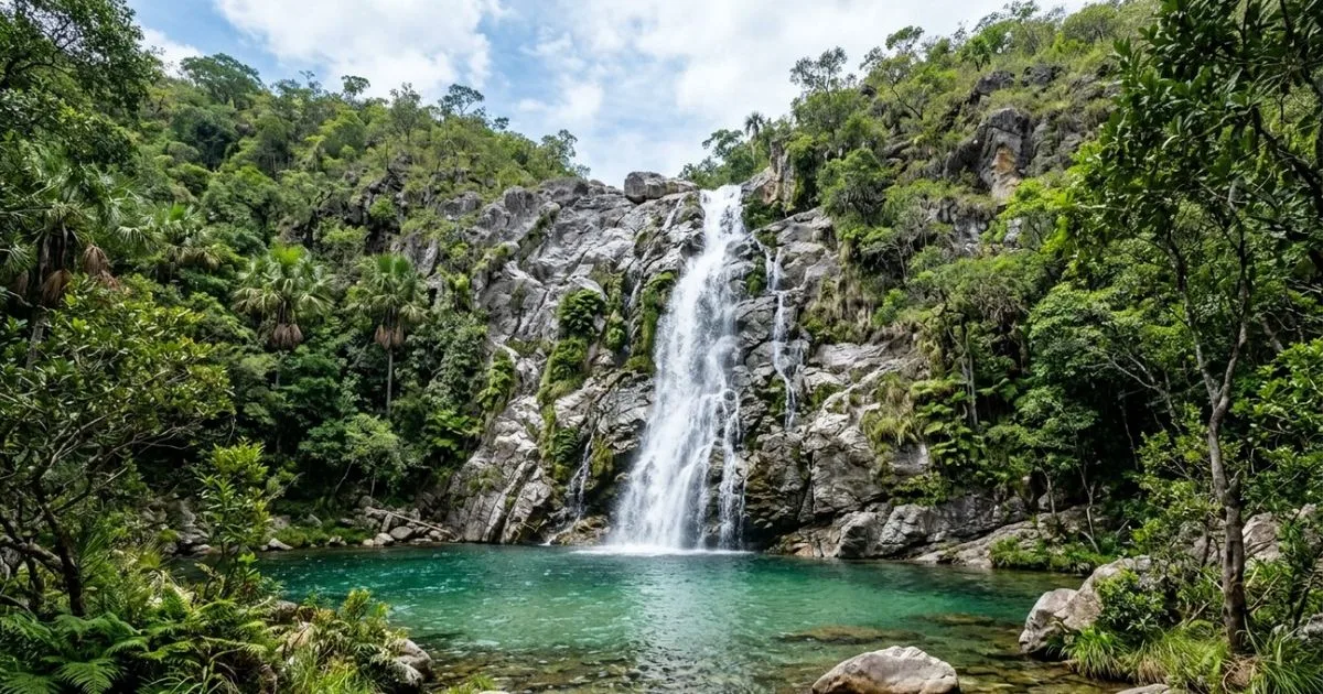 Área de conservação em Goiás reúne cachoeiras, cânions e trilhas extensas