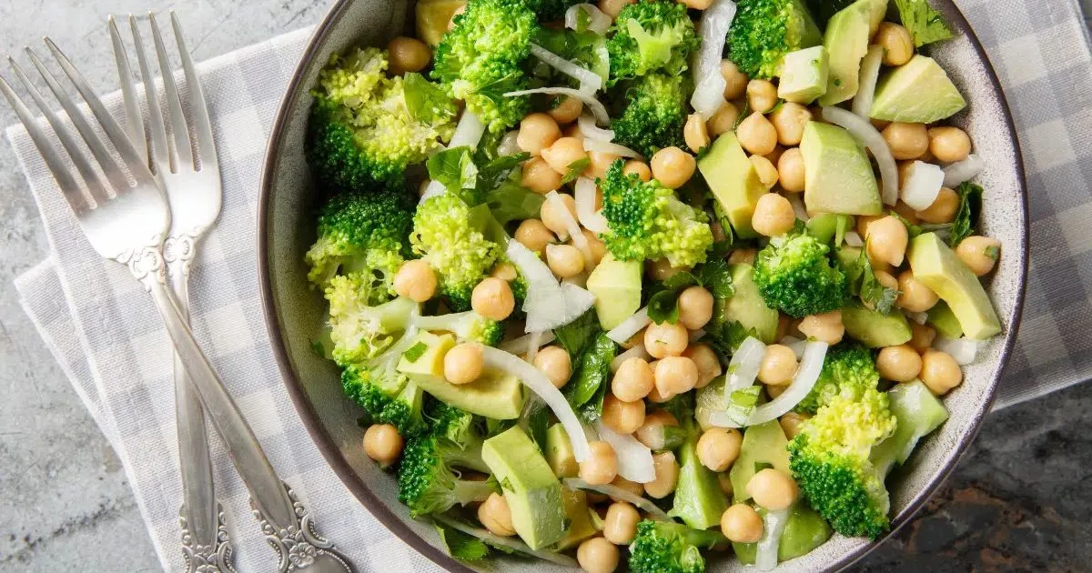 Cinco receitas com grão-de-bico para variar o almoço