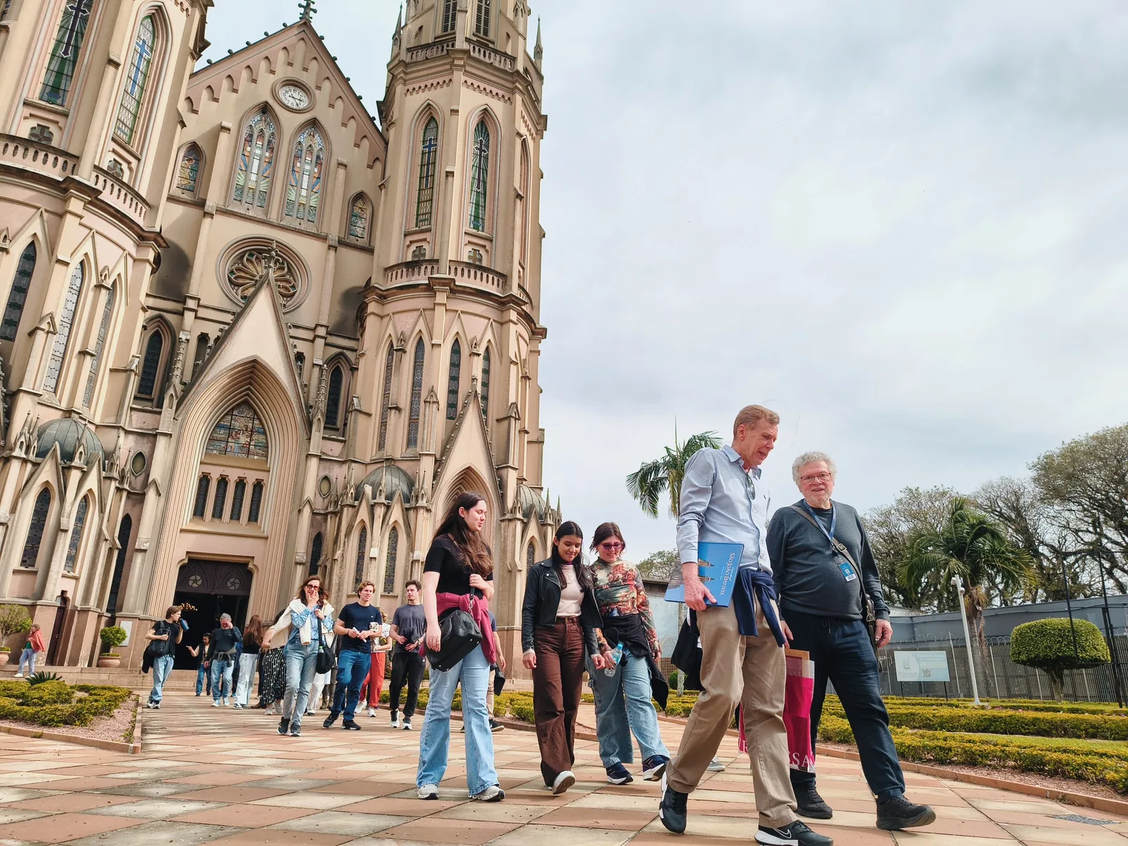 Grupo da PUC/RS visita pontos históricos de Santa Cruz do Sul