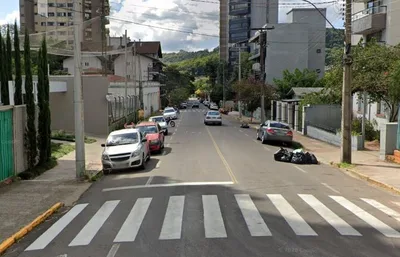 Pais e moradores pedem duas lombadas perto do Colégio Mauá