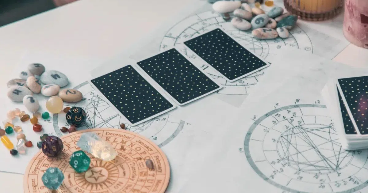 Cartas apontam decisões, recomeços e equilíbrio para os signos