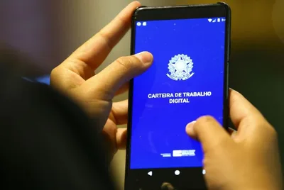 Mercado de trabalho alcança máximas em ocupação, salários e contribuições