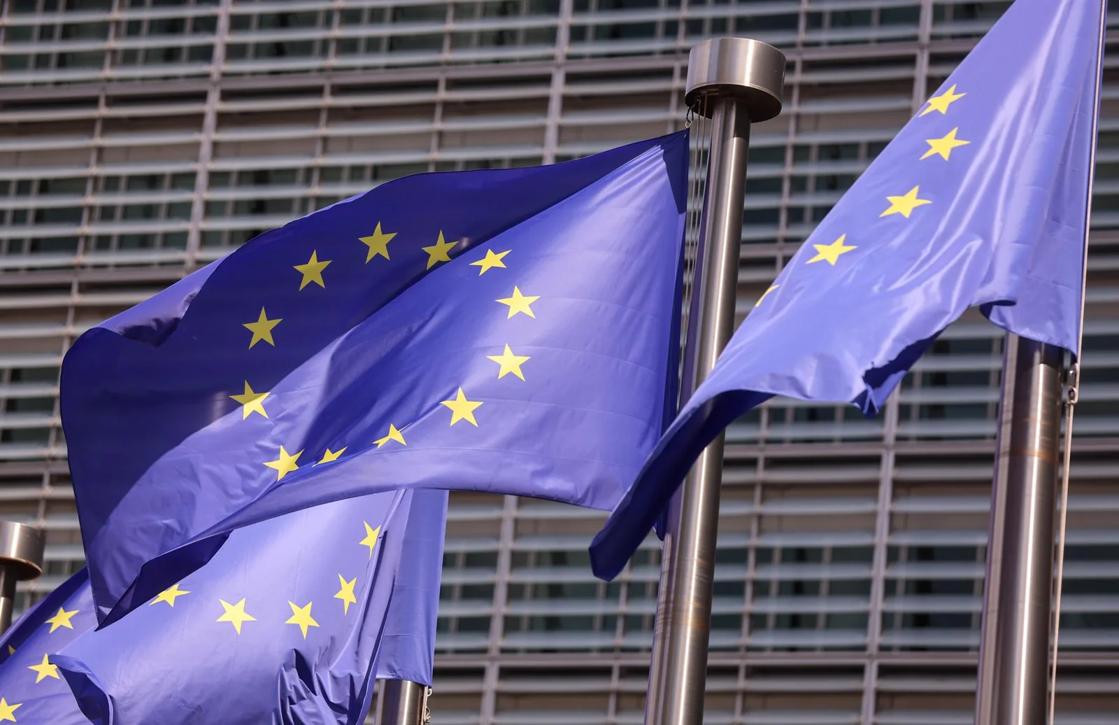 Cinco países da UE negociam centros de retorno para imigrantes fora do bloco