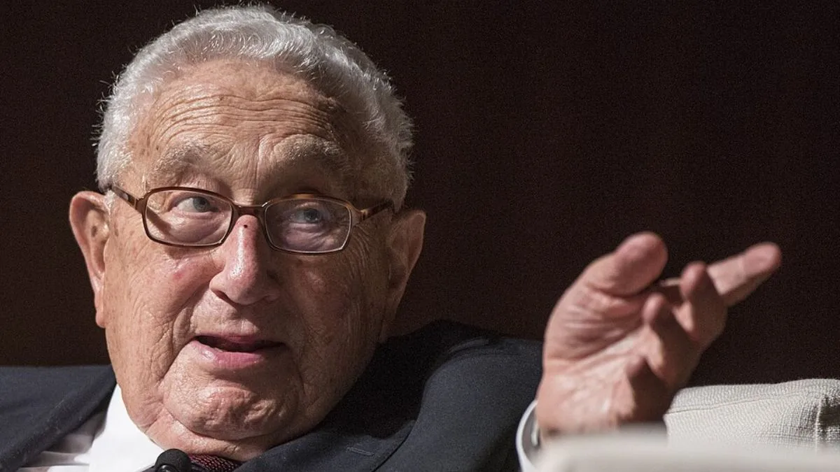 Kissinger pediu ao Nobel da Paz a devolução do prêmio após queda de Saigon